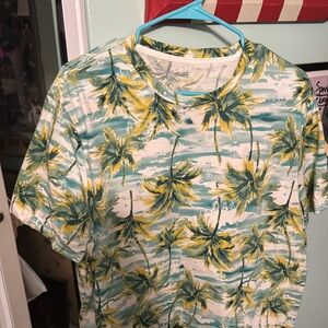 Old Navy Green and Yellow Tropical Short Sleeve Tee